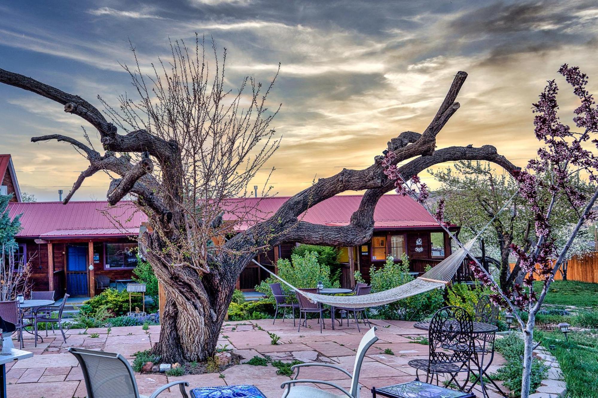 The Loubird Inn Escalante Exterior photo