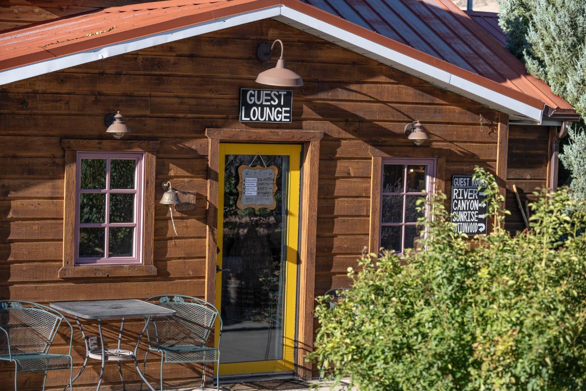 The Loubird Inn Escalante Exterior photo